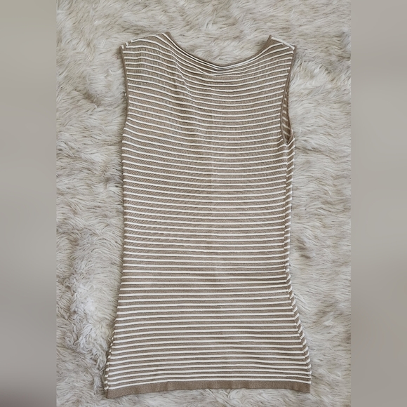 Carolina herrera top - Picture 6 of 6